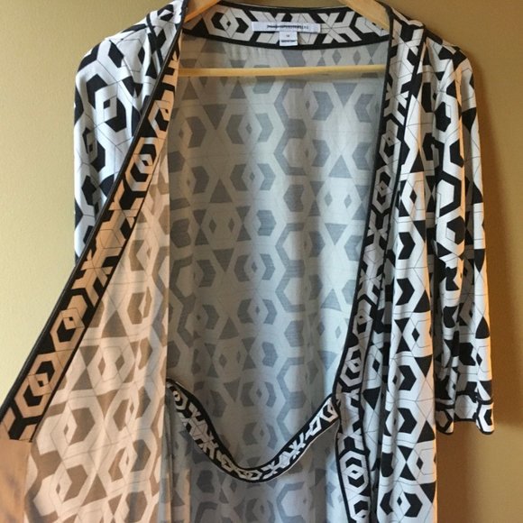 DIANE VON FURSTENBERG Silk Wrap Dress - Picture 6 of 8